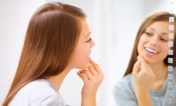 ROMPIENDO MALOS HÁBITOS: CEPILLARSE LOS DIENTES DE FORMA AGRESIVA