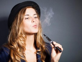 Efectos del cigarrillo electrónico en dientes y encías